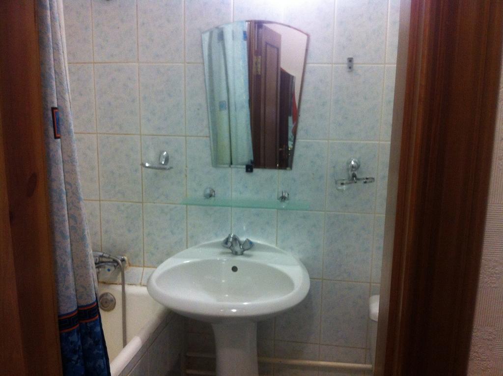 Turist Hostel Astana Cameră foto